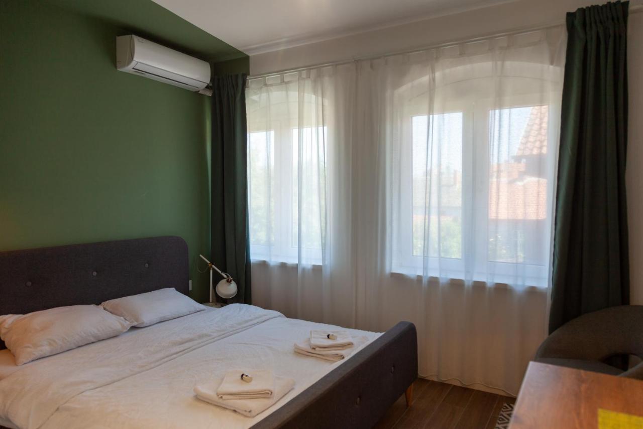 Moms House Hotel Golubac Buitenkant foto