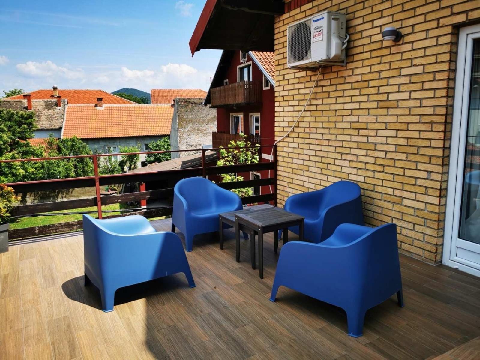 Moms House Hotel Golubac Buitenkant foto