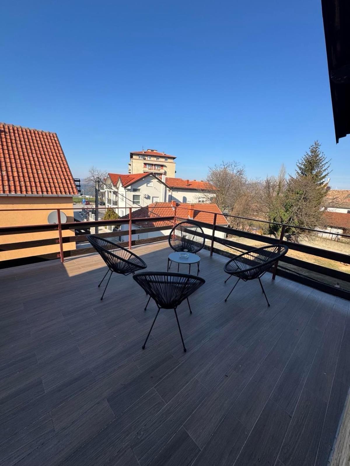 Moms House Hotel Golubac Buitenkant foto