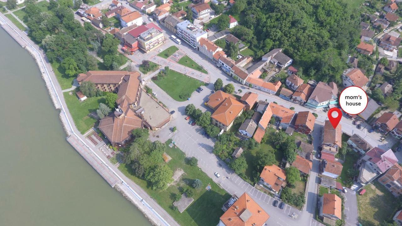 Moms House Hotel Golubac Buitenkant foto