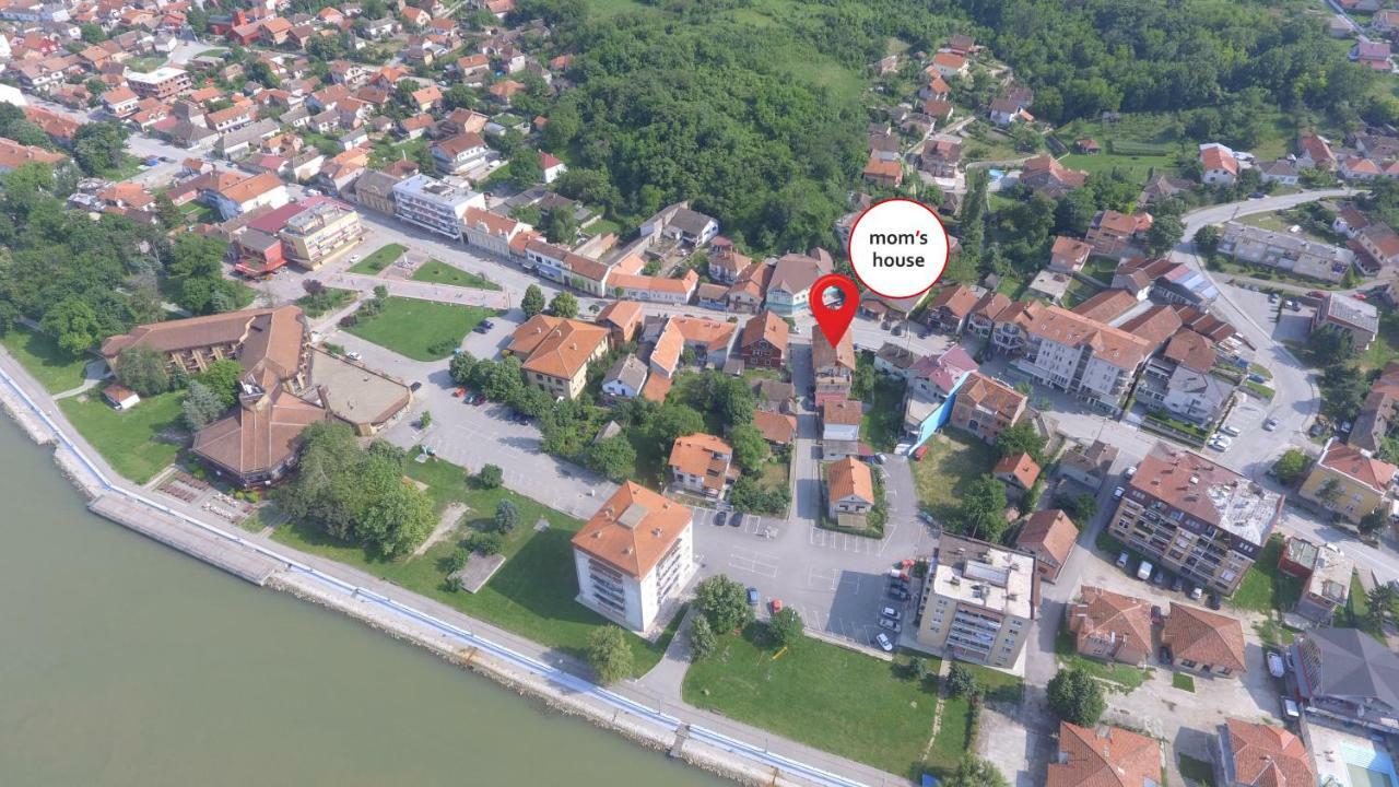 Moms House Hotel Golubac Buitenkant foto